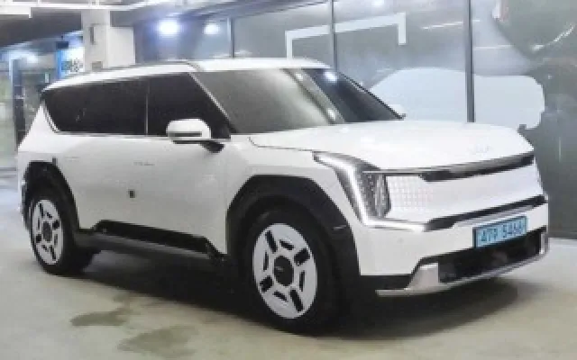 EV9 중고차 EV9 롱레인지 4WD 매물 사진 12 - 2023/12 62,495km