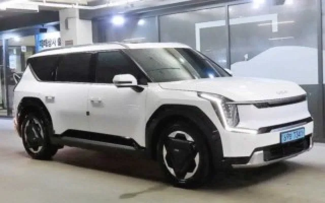 EV9 중고차 EV9 롱레인지 2WD 매물 사진 4 - 2023/09 54,159km
